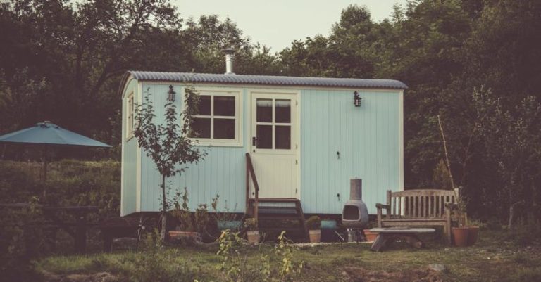 The Growing Popularity of Tiny Homes and Micro-apartments