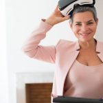 Virtual Tour - A Real Estate Agent Using a VR Headset